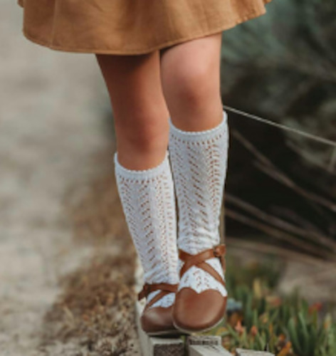 Lace Socks Collection: Long Lace Socks White
