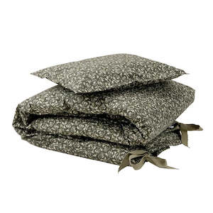 Sleep: Garbo&Friends Floral Moss Bed Set Cot