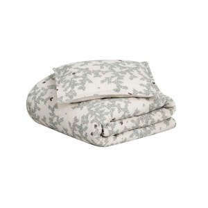 Sleep: Garbo&Friends Pomegranate Muslin Baby Bassinet Bed Set