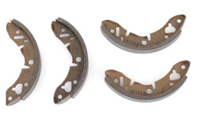 Brakes: Rear Brake Shoe Set