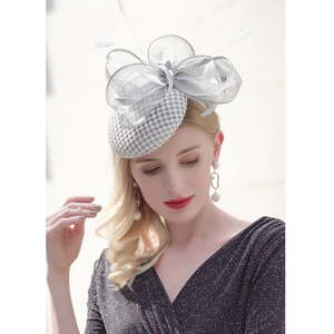 Fascinator- 100% Flax Fascinator for wedding or racing in Silver Grey - Classique Boutique