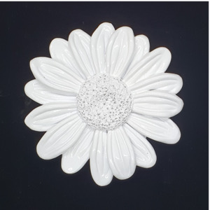 Products: Wall Art White Daisy 15cm (Set of 6)