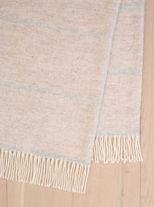 Weave Hellister Throw in Oatmeal
