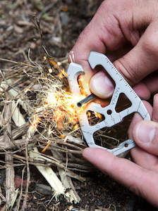 TACTICA Camping Tool Card