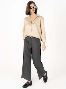 Shirts And Tops: Classic Shirt in Oyster