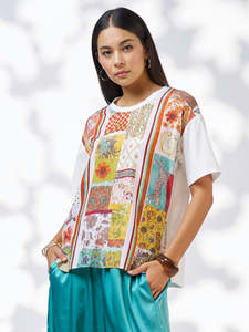 Shirts And Tops: Vana Tee