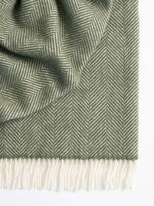 Magnus Wool Blanket in Olive