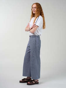 Bottoms: Signal Pant in Navy