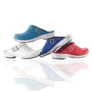 Healthcare Favourites: Sanita Carbon Wave Navy