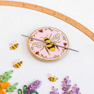 Embroidery Supplies: Bees & Blossoms Magnetic Needle Minder