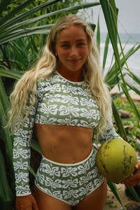 Swimwear Surfsuits: Laura long sleeve crop