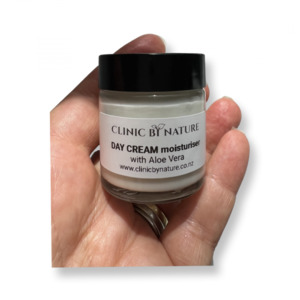 Natural Medicine: Day cream moisturiser with Aloe Vera