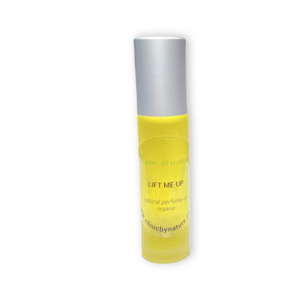 Aromatherapy: Natural perfume “LIFT ME UP”