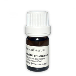 Aromatherapy: Geranium Essential Oil Organic