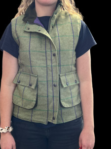 Casual Clothing: Tweed Gillet
