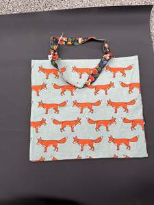 Peekaboo: Fox reversible bag