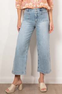 End Of Lease Sale: Zoe Kratzmann Establish Jean