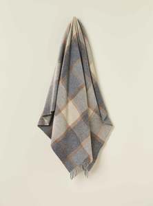 Exquisite Wool Traders: Exquisite Wool Throw