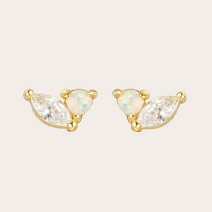 free_gift: FREE Leaf Studs - Gold