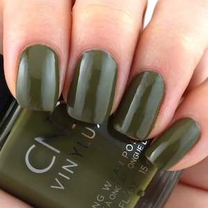 Creative Play Polish: CND VINYLUX - Cap & Gown #327