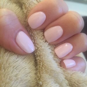 Pink: CND™ VINYLUX - Winter Glow #203