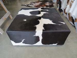 Ottomans Footstools: More Black Than White Large Square Ottoman discreet legs - IN STOCK