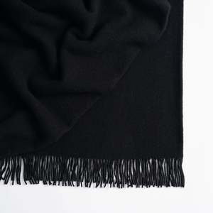 Hamptons: 100% NZ Lambswool Weave Throw - Nevis Black
