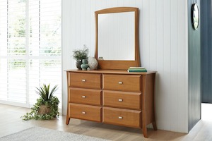 Frontpage: Lynbrook 6 Drawer Dresser & Mirror