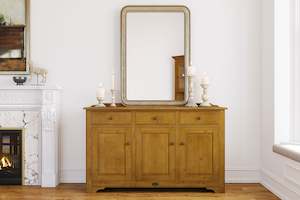 Villager 3 Door Buffet