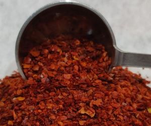 Products: Aleppo Chilli Pepper 250g - Cocavo