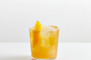 Professor Cornelius Ampleforth’s Bathtub Gin