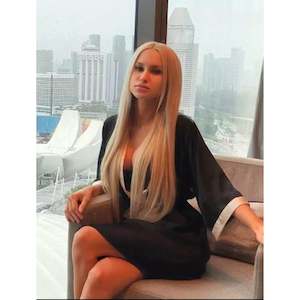 Natural Tone Human Hair Wigs: Long Honey Bee