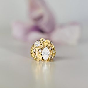 Products: Ares - 14 Carat Yellow Gold Diamond Ring - Coco Florence