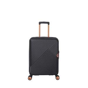 Travel Range: MEDIUM SUITCASE (BLACK)