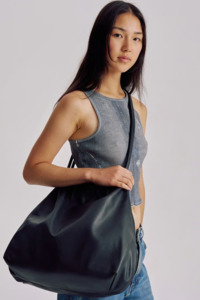 Handbags: Alma Bag XL - Black