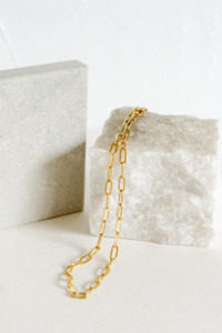 Jewellery 2: Ava Necklace - Gold