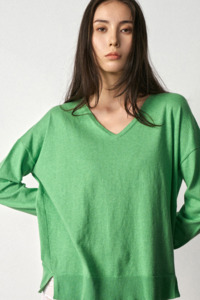 Classic V Neck N.2403 - Grass
