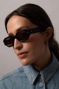 Sunglasses: Blake Sunglasses - Black
