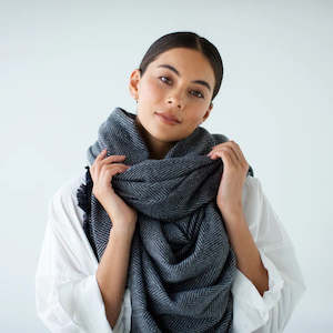 Sophie: HEY HERRINGBONE SCARF - Charcoal