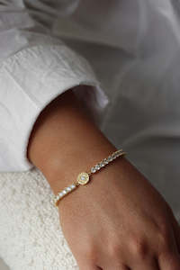 Whistle Pop: 308 Tennis Bracelet - Gold plate