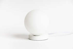 Yuri Table lamp - White