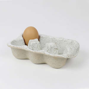 Robert Gordon: Garden to Table Egg Crate - Hold 6