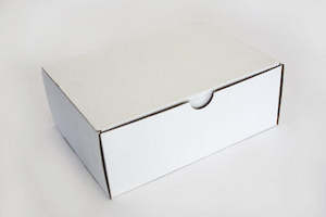 Gift Box Packaging: Gift box packaging