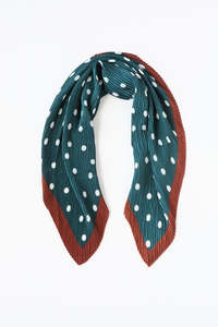 Accessories: Pleated Scarf - Rust & Green