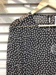 Wishful Top - Mono Floret