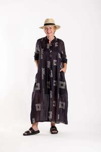 Deeanne Hobbs: French Me Dress - Cream/Black Embroidered