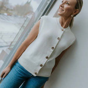 Chloe Women’s Knit Vest - Pearl