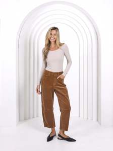 Toni Barrel Jean Corduroy - Tan
