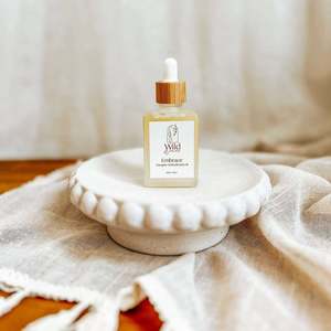 Moon Oil: Embrace New Moon Oil