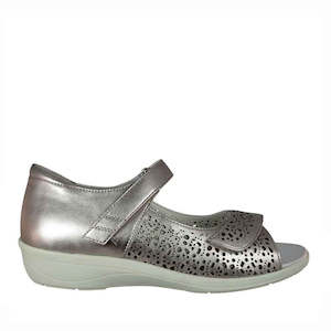 Featured Collection: Cabello Re3405 Metallic